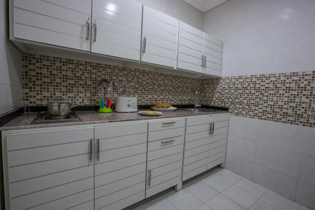 Sara Plaza (Adults Only) Aparthotel Kuwait City Exterior photo