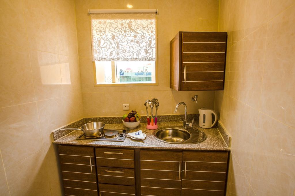 Sara Plaza (Adults Only) Aparthotel Kuwait City Exterior photo