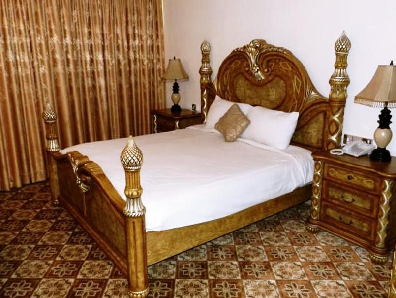 Sara Plaza (Adults Only) Aparthotel Kuwait City Exterior photo